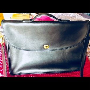 COACH Vintage Leather Briefcase in Black